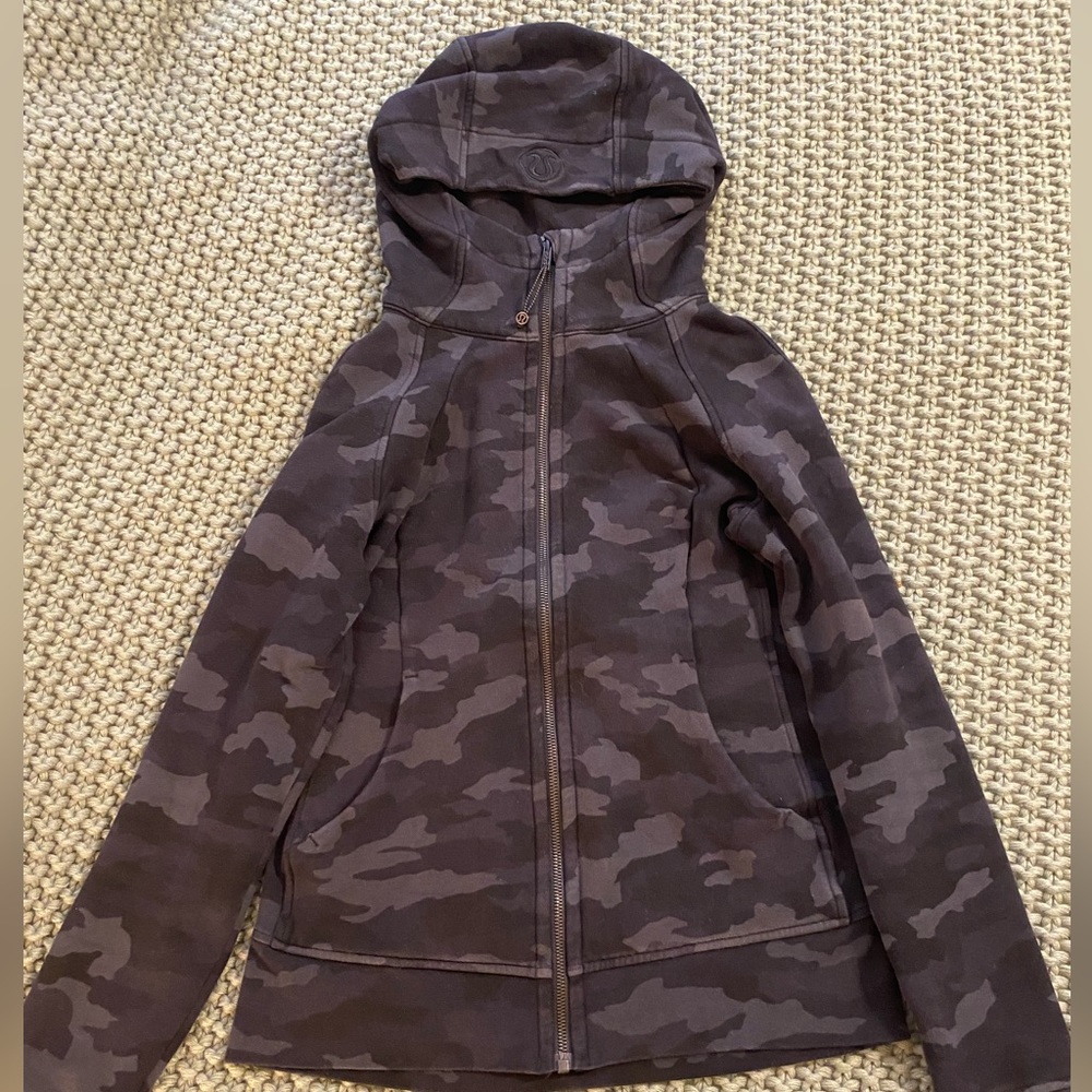 Lululemon black Camo Scuba Hoodie